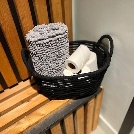 شقة The Hideaway, Hot Tub Henley-in-Arden المظهر الخارجي الصورة
